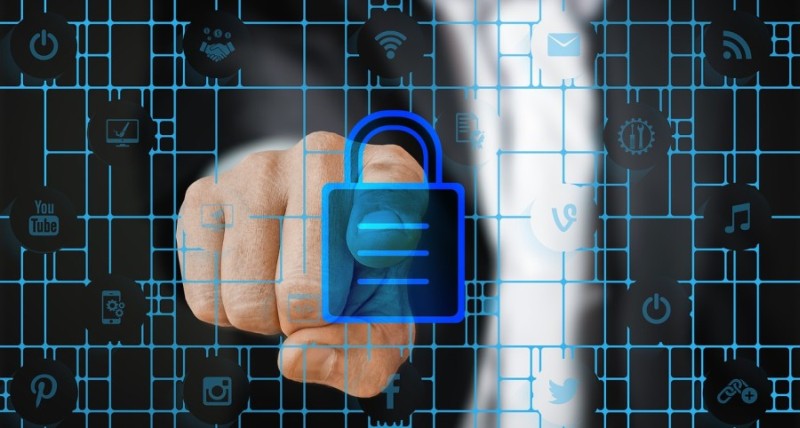 Firmy mnohdy podceňují bezpečnost dat. Zaměstnanci data vynáší a neumí s nimi nakládat